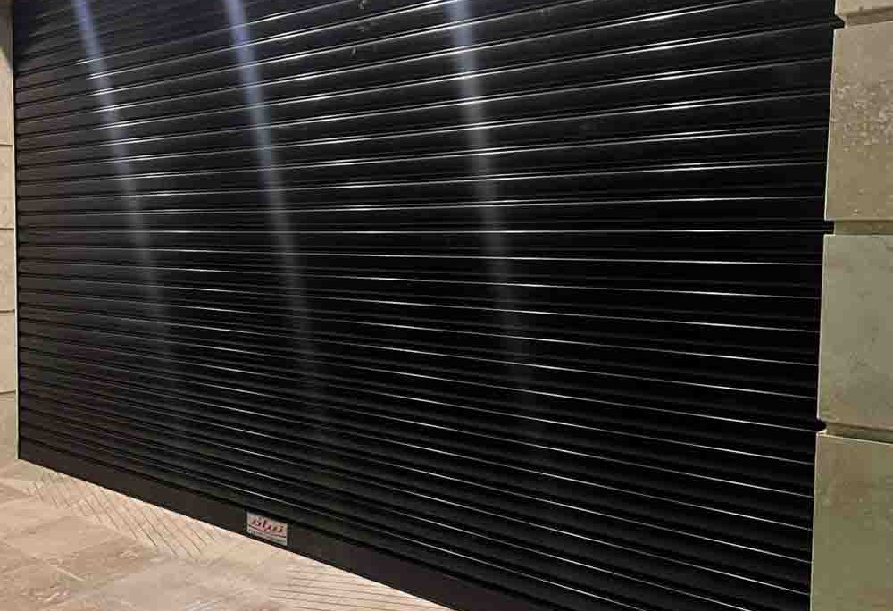 قطعات الکترونیکی در درب کرکره ای